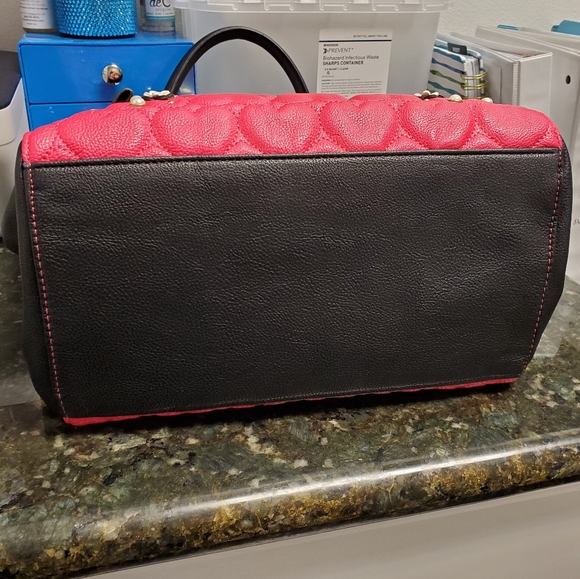 Betsy Johnson Purse - Picture 4 of 8